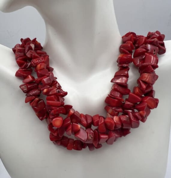 Vtg Natural Red Coral Necklace Triple 3 Strand Tw… - image 1