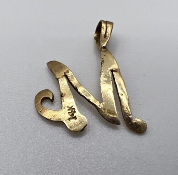 Estate 14K Yellow Gold Fancy “M” Initial Pendant … - image 4