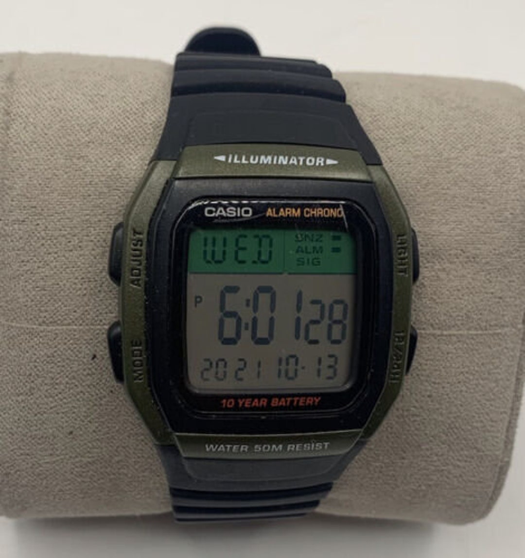 Mens Casio Illuminator 3239 Alarm Chronograph Brown Digital Watch W96H