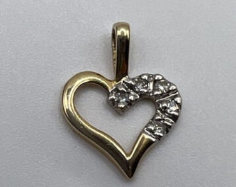 AJ Vintage 14K Yellow Gold Open Heart Diamond Pendant Charm