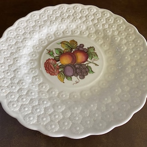 Beautiful Copeland Spode fruits/flowers #12 luncheon plate