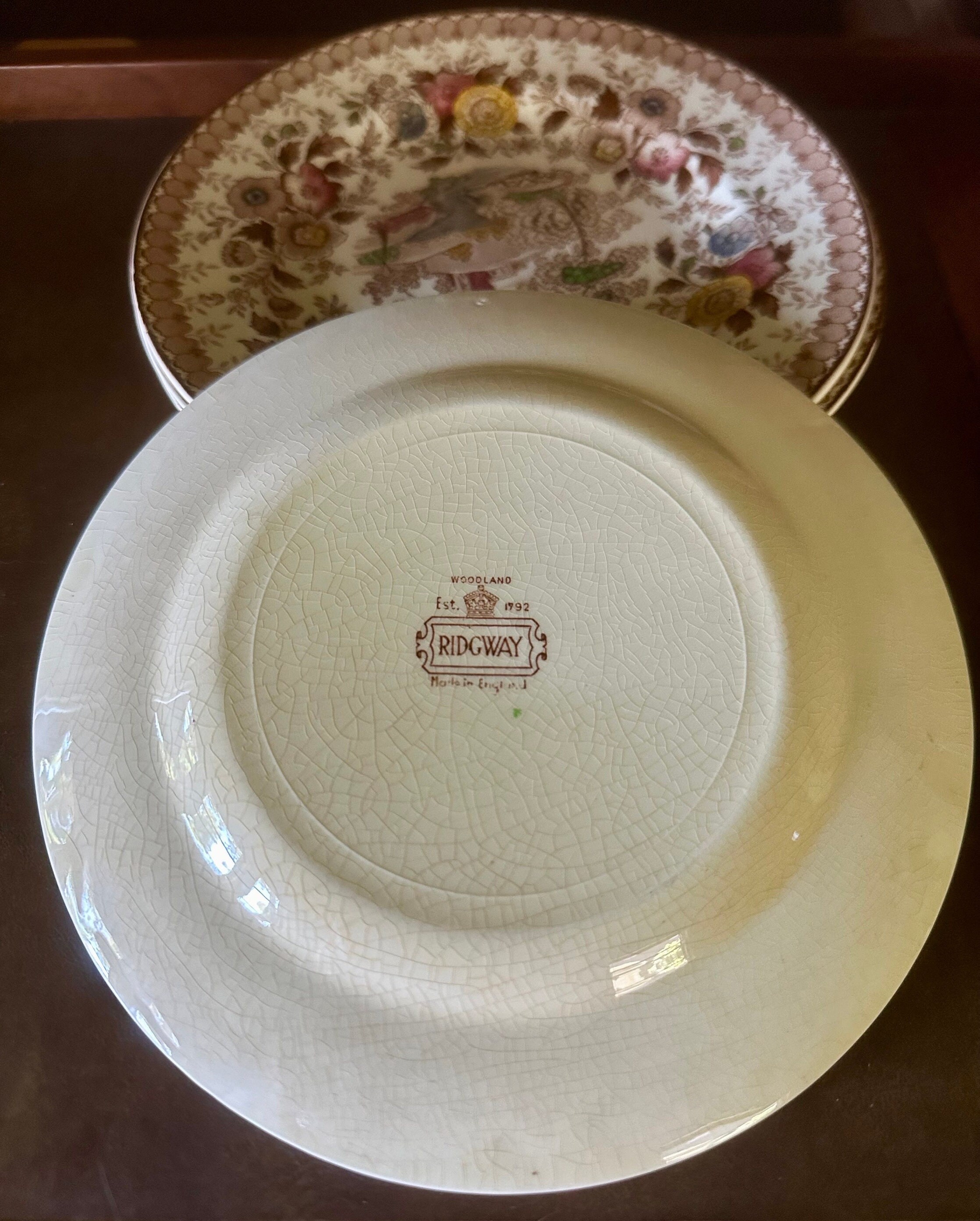 Ridgway社　ミッドセンチュリー　大小プレート４枚セット　ヴィンテージ Set of 4 Vintage Ridgway “woodland” Salad Plates - Etsy