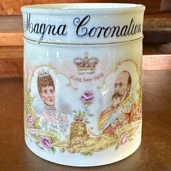 Antique 1902 Barnes & Wakefield Coronation of King Edward VII and Queen Alexandra commemorative mug