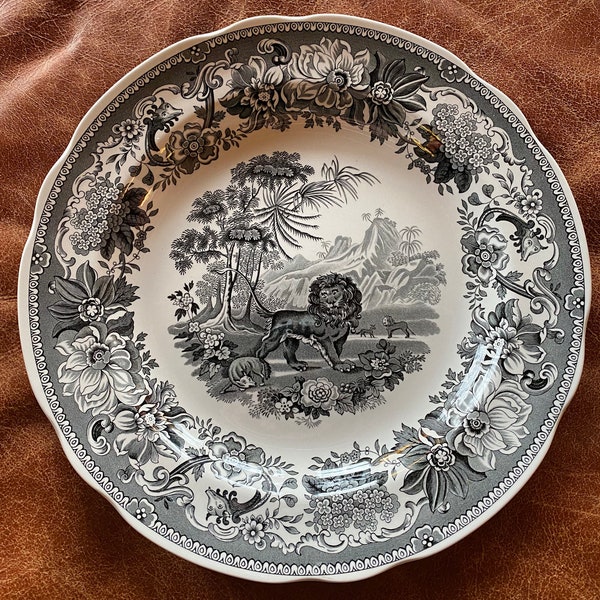 Rare Spode Archive Collection Traditions Series “Aesop’s Fables” black transferware dinner plate