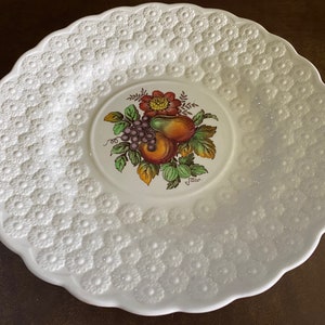 Beautiful Copeland Spode fruits/flowers #11 luncheon plate
