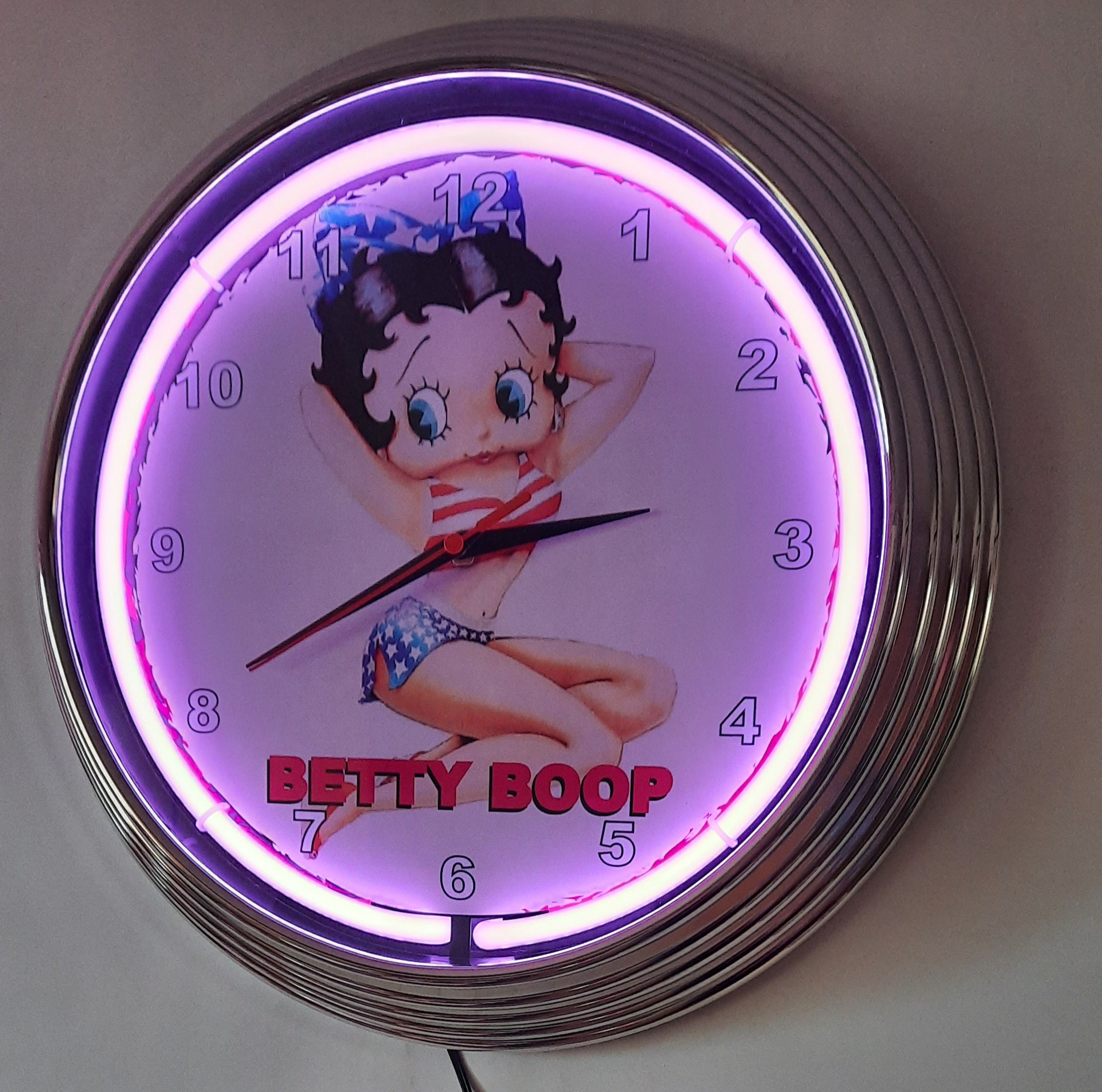 betty boop animated clock betty boop animated clock