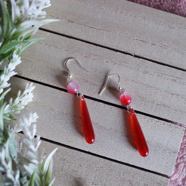 Red Droplet Earrings / Vampire earrings, Fantasy earrings, Vampire aesthetic, Blood drop earrings, Magical earrings, Vampire jewellery