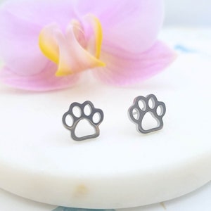 Dog paw print earrings, dainty stud earrings, pet jewellery, cute paw print earrings, dog remembrance gift, animal lover gift, dog mum