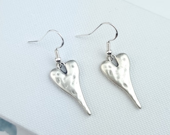 Sterling silver heart earrings, hammered heart boho jewellery, lightweight heart dangle drop earrings, 1 year anniversary gifts, bohemian