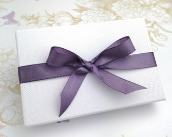 Add a gift box to your purchase, white gift box, gift box with lid, ribbon gift wrap, gift wrapping, Add on only to your order