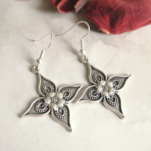 Antique silver dangling earrings, silver dangle earrings, bohemian jewelry, tribal ethnic silver earrings, boho earrings for women
