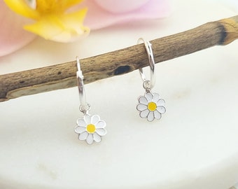 Daisy huggie hoop earrings in sterling silver, nature flower jewellery, small huggie hoops for girls, stacking earrings, everyday earrings