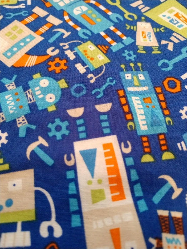 Art Tote Robots