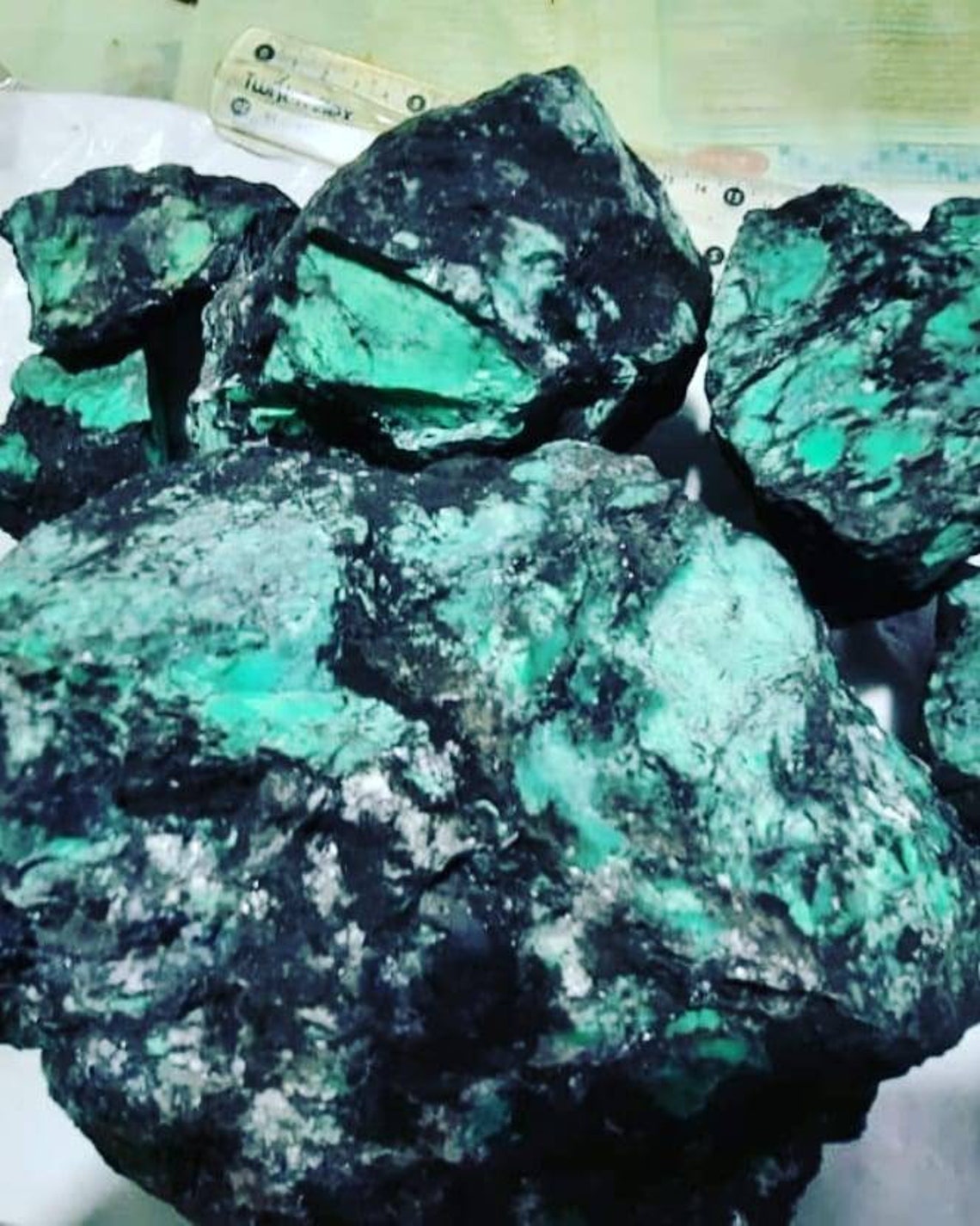 Variscite. 1 kilogram raw broken arrow variscite. Variskite | Etsy