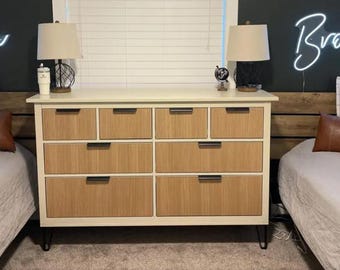 IKEA Songesand Nachttisch Braun – Mit Kabelführung, Tür Links/rechts öffenbar