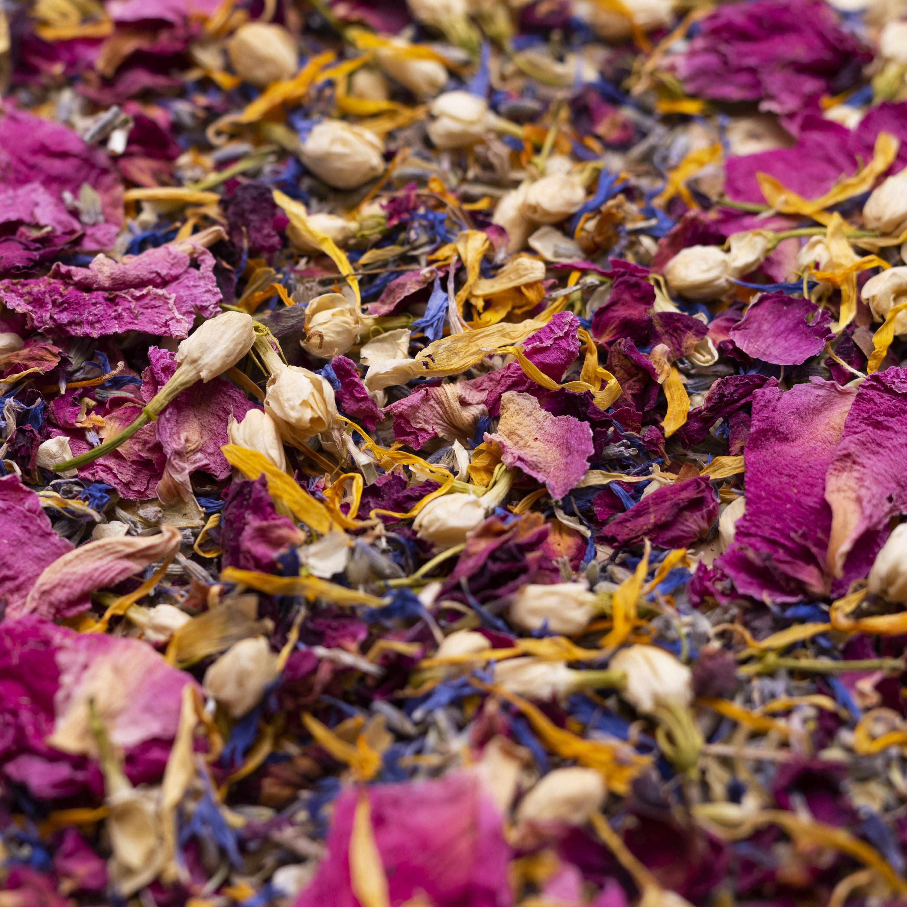 Flower Confetti – Natural Petals for Weddings, Parties & Celebrations | 100% Organic Flower Confetti | Eco-Friendly, Biodegradable | 1 Liter