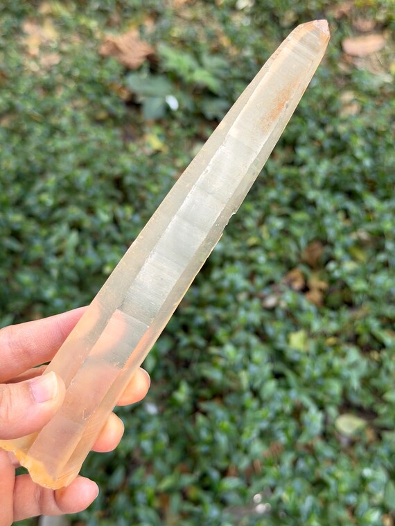 7.83“Long Tangerine Laser Quartz Wand/Laser Crystal Specimen with Faint Blue Needle Inclusion/Record Keeper Crystal/Healing/Meditation/219g