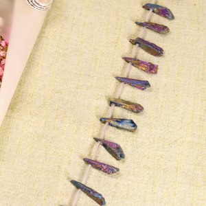 Rainbow Aura Titanium Crystal Beads Raw Quartz Points Natural Gemstone / Fabrication de bijoux / Taille Env: 20 ~ 30 mm