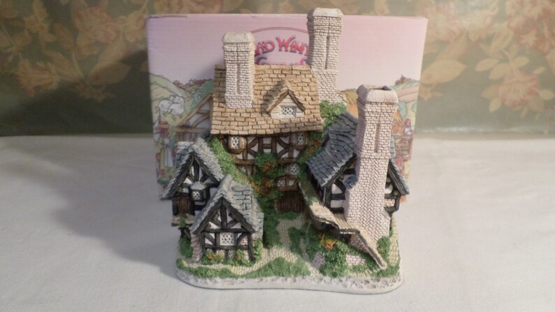 David Winter English Cottage Hertford Court By John Hine Etsy