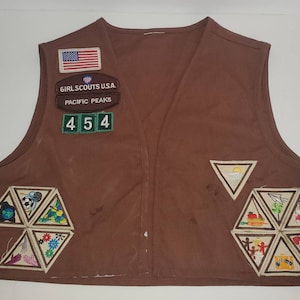 Vintage Girl Scouts Brown Vest w/Patches Pacific Peaks 454 Youth