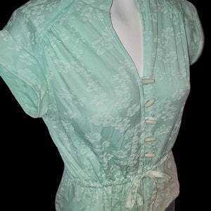 Vintage 1970s Blouse Shirt Orientel Asian Design Womens Sz Small GORGEOUS