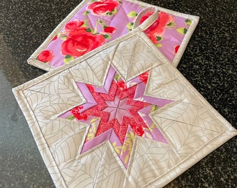 Grey and Pink Folded Star Quilted Hot Pad Set