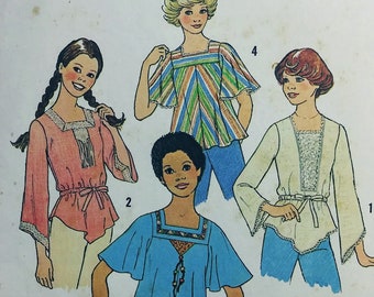 Vintage Junior's Tops pattern with Variations Bust 29-34