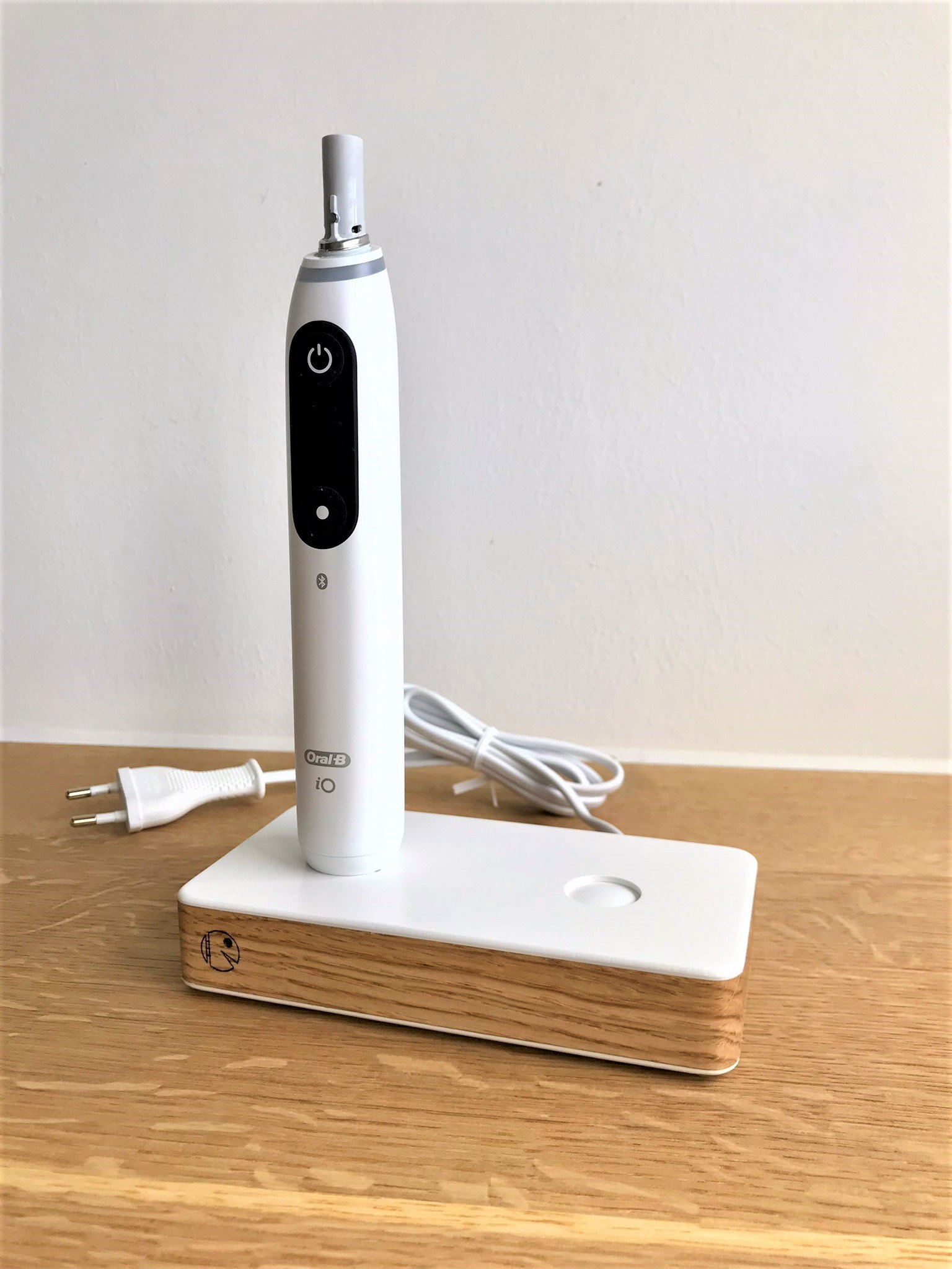 Holder Olivia White / Black for Oral-b Io Electric Toothbrush