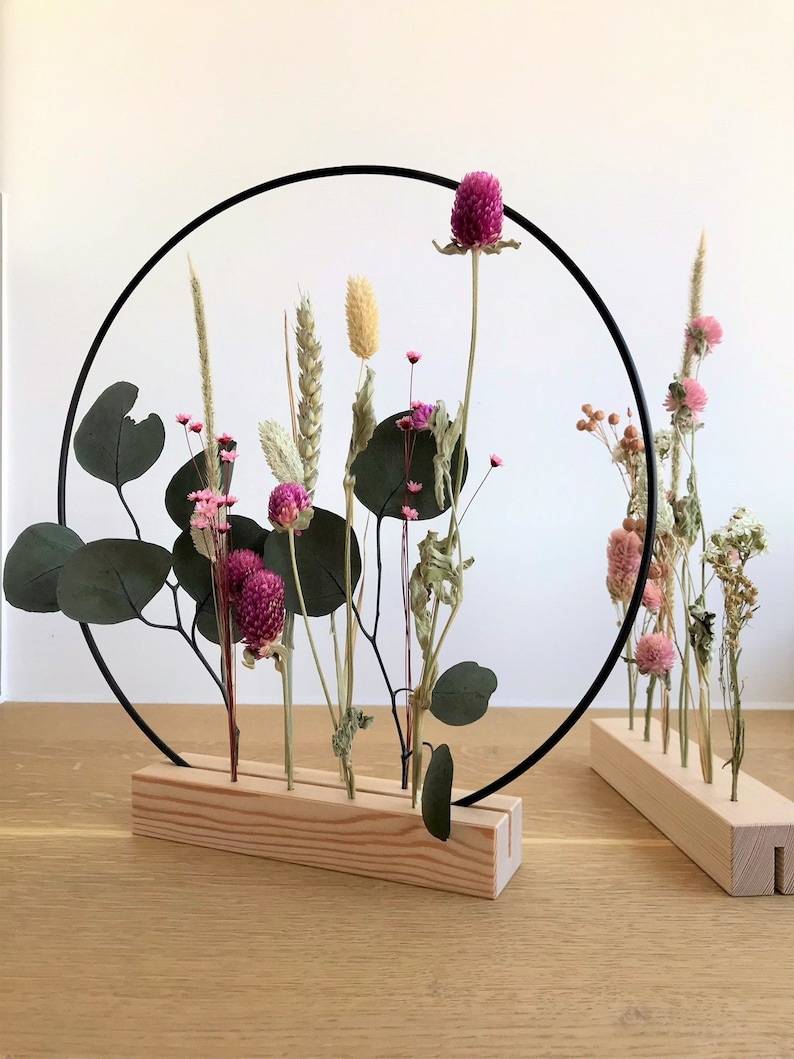 Flowerboard Steffi Trockenblumen Holz Ständer, Kranz Metallring gold / schwarz / weiß personalisierbar ohne Blumen