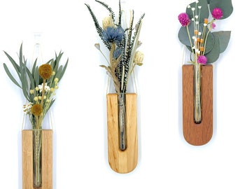 Wall decoration Viktoria - wooden vase, test tube, dried flowers