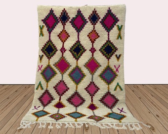 Moroccan Diamond Weave Rug, Handmade Berber Wool Rug !