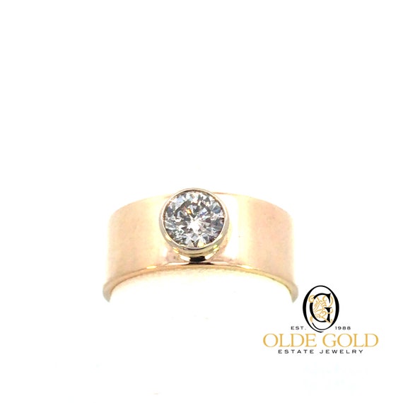 Estate Wide 8mm Gold .77ct Diamond Solitaire Band… - image 1