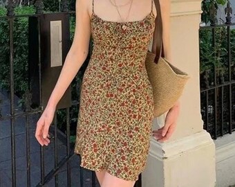 Spaghetti Strap Floral Print Midi Dress - Green main image 1