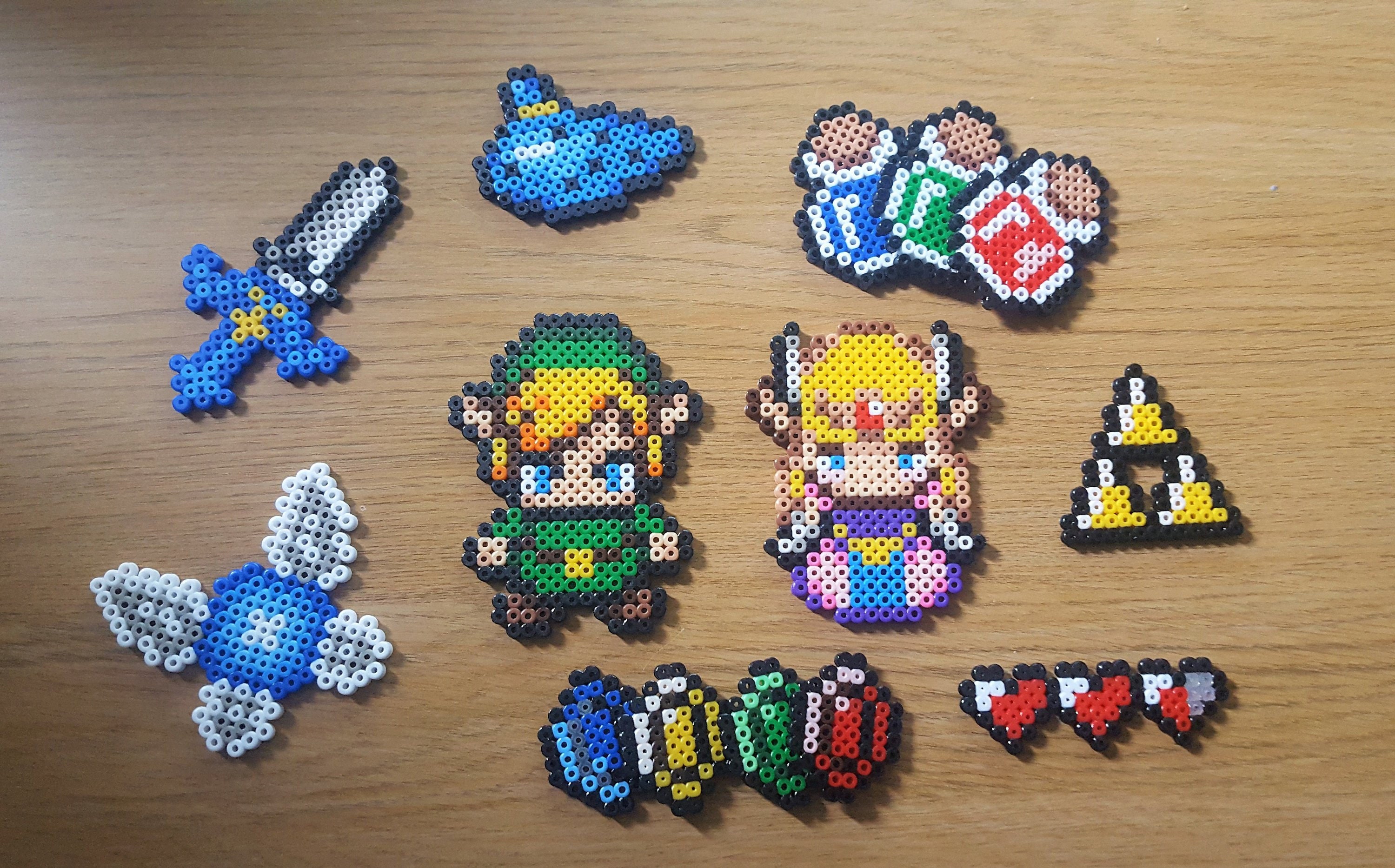 Pixel art, perle Hama. Mario, Kirby, Yoshi, Link de Zelda, Alex Kid etc