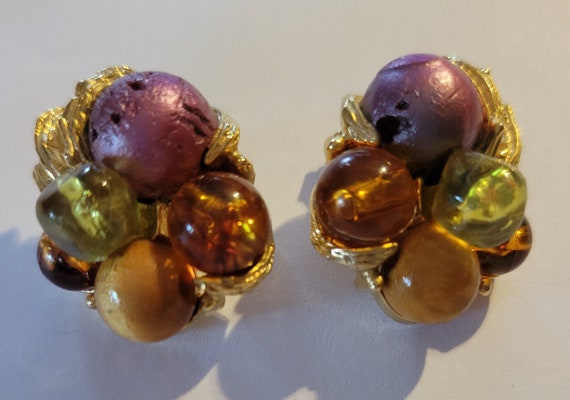 Vintage ART cluster bead clip earrings - image 8