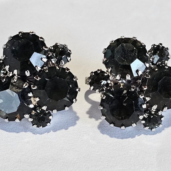 Vintage Glass Rhinestone Clip Earrings