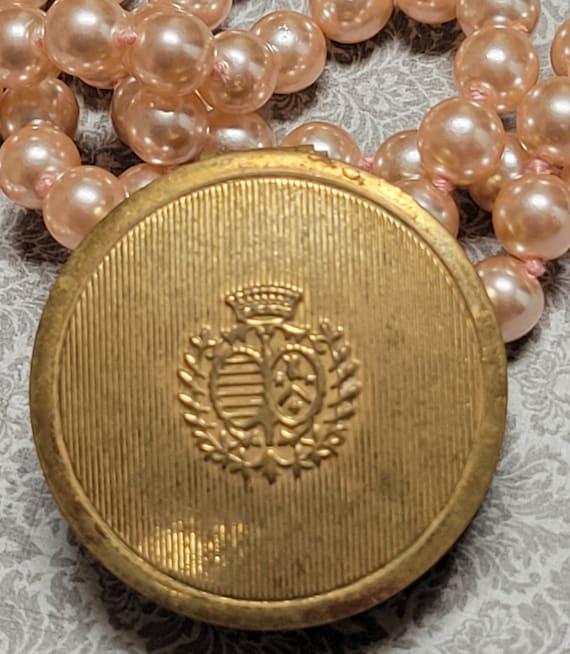 DUVintage BARRY Gold Tone Round Powder Compact