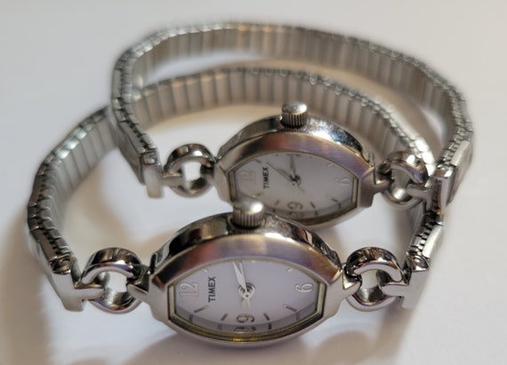 Vintage Timex Ladies Watches 2 sold together - image 9