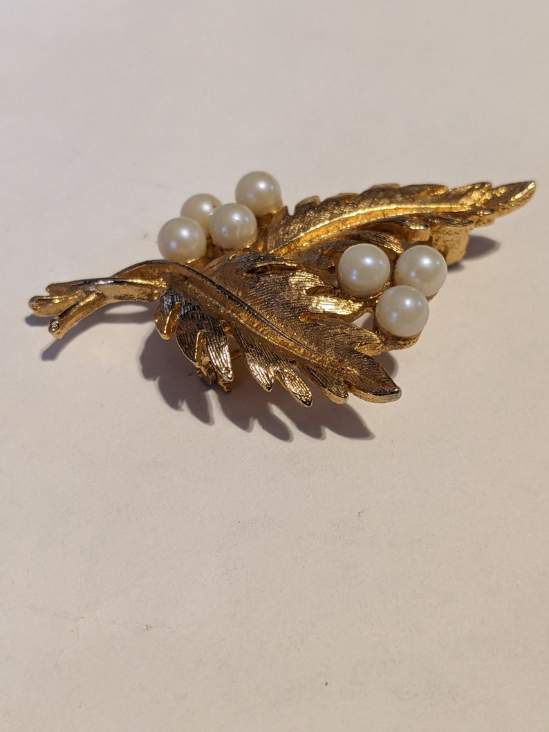 Vintage Dubarry Fifth Ave Faux Pearl Gold Tone Leaf Brooch - Etsy