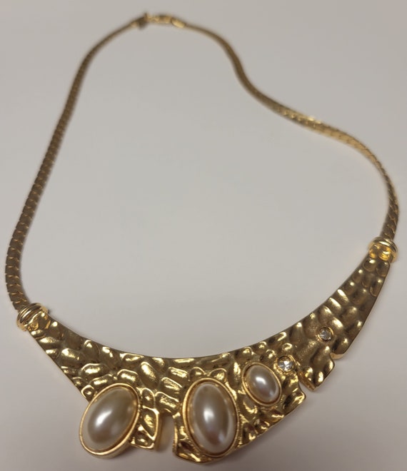 Vintage Park Lane Gold Tone and Faux Pearl Neckla… - image 5