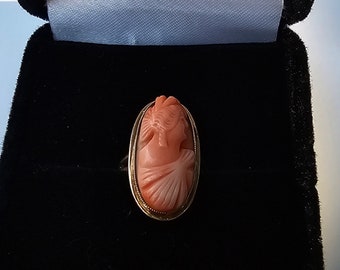 Antique Gold Coral Cameo Ring