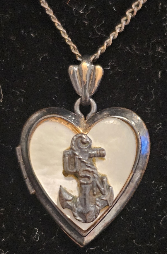 Vintage WW2 USN Sweetheart Locket: Mother of Pearl Heart, Gold
