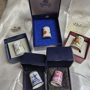 5 Vintage Collectible Thimbles