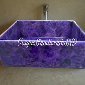 Vintage wastafel in amethist, wastafel in boerderij, aan de muur gemonteerde gootsteen, paarse gootsteen, wastafel in badkamer, wastafel in wasruimte, badkamerdecoratie