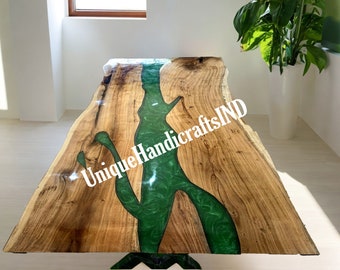 Tisch aus Epoxidharz, Esszimmer, Sofa, seitliche Mitteltischplatte Live Edge Walnusstisch, Sonderanfertigung, grüner Epoxid-Couchtisch, Holzgeschenk