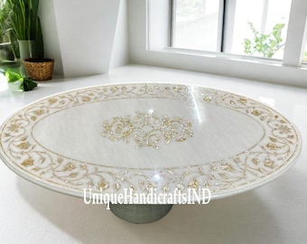 Tablero de mesa ovalado de mármol: incrustaciones de nácar y diseño floral.
