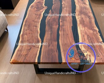 Houten tafel van zwarte epoxyhars / natuurlijk hout Handgemaakte boerderij- en woondecoratiemeubels met standaard