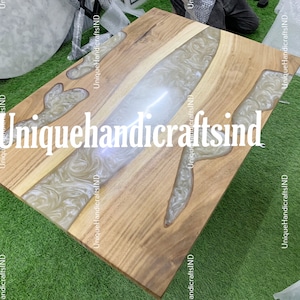 White Epoxy Coffee Table With Mid Century Modern Furniture