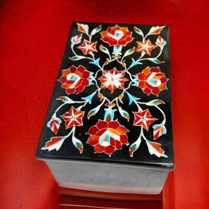 Elegant Marble Jewelry Box – Semi-Precious Stone Inlay, Antique Jewelry Storage