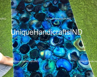 Handgemaakte aanrechtblad van blauwe agaat: tafeldecoratie keukenbar